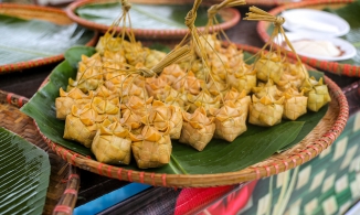Bánh Kà-Tum, món bánh gói nếp bằng lá thốt nốt non cầu kỳ của An Giang