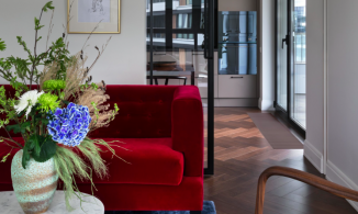 Căn hộ 65m² của nữ doanh nhân ưa thích điện ảnh và nghệ thuật đương đại