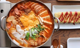 Cách nấu lẩu kim chi chua chua cay cay chuẩn vị Hàn, nghĩ đến là thèm