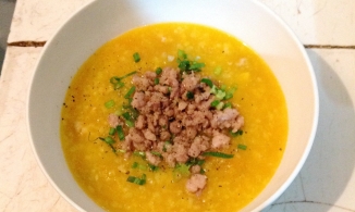 Cách nấu cháo bí đỏ thịt bò ngon, bổ dưỡng bé kén chọn vẫn ăn hết cả bát to