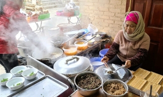 Bánh cuốn Đồng Văn - món ăn dân dã níu chân thực khách khi tới cao nguyên đá