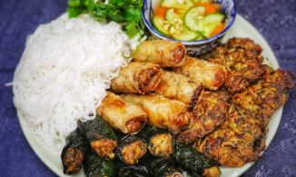 9 món ăn từ rươi vừa ngon vừa bổ dưỡng để làm mới bữa cơm nhân vụ rươi đang rộ