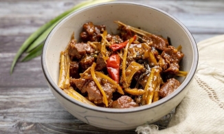 Cách làm bắp bò kho gừng sả vừa thơm ngon vừa đưa cơm ngày gió về