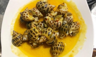 Cách làm ốc hương xào bơ tỏi ngon, ngậy như ngoài tiệm