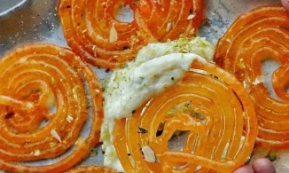 Jalebi, món bánh rán “vẽ bột” mà bạn không nên bỏ qua của ẩm thực đường phố Ấn Độ