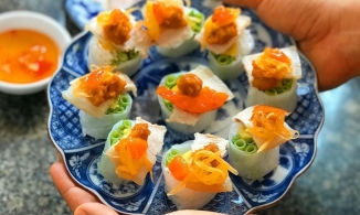 Bánh cuốn tôm chua: Khi ẩm thực cung đình Huế kết duyên với ẩm thực dân gian