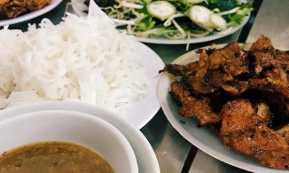 Bún chả chấm chẻo lạc, món ăn lạ và quen, đã nếm là rất khó quên ở Nghệ An