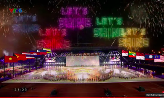 Màn pháo hoa mãn nhãn kết thúc hoàn mĩ cho Lễ khai mạc SEA Game 31