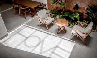 Tropical Townhouse, ngôi nhà hiện đại và ngập tràn tình yêu với giếng trời chữ “LOVE” ở Bình Dương