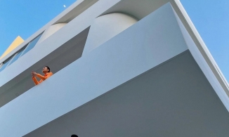 Choáng với biệt thự của Thanh Hằng: Bề ngoài bề thế như 'pháo đài', trong lại tối giản không ngờ