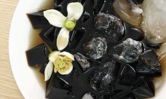 4 món đặc sản 'đen sì' nhưng sức hấp dẫn không thể chối từ