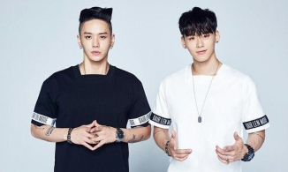 “Truy lùng” danh tính hai nam vũ công xuất hiện trong MV của BlackPink