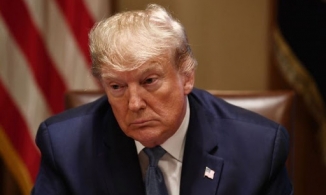 Vừa xác nhận hết triệu chứng Covid, Trump lộ ho khan khi trả lời phỏng vấn