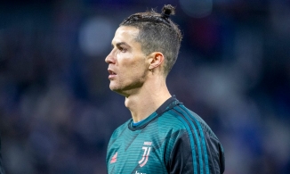 Cristiano Ronaldo mắc Covid-19