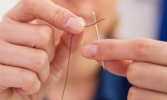 Phẫu thuật lấy chiếc kim khâu dài 17mm trong cơ thể bé gái 3 tuổi ở Phú Thọ