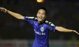 Tô Văn Vũ: Từ thanh niên đánh giầy đường phố đến đội trưởng CLB Bình Dương