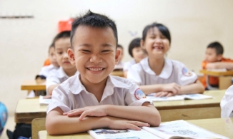 Học sinh tiểu học ngoại thành Hà Nội được đi học trực tiếp từ 10/2, học sinh nội thành vẫn chờ