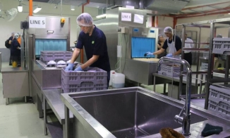 Việc tìm người: Rửa bát tại nhà hàng lương 59 triệu đồng/tháng, đi làm ngay