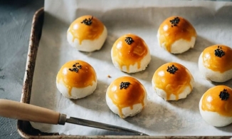 Cách làm bánh trung thu trứng muối tan chảy - món ngon khó cưỡng cho mùa tết trung thu