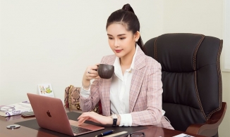 Từ bỏ con đường Hoa hậu, Lê Âu Ngân Anh trở thành giảng viên đại học