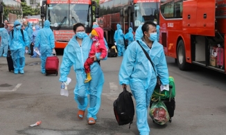 Đã tiêm đủ hai mũi vaccine, người dân có được rời TP. HCM về quê sau 30/9?