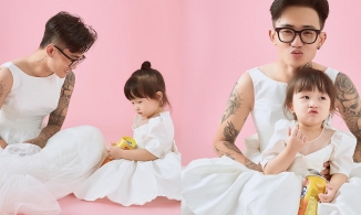 Bố đơn thân mặc váy cô dâu chụp ảnh với con gái: Bố sẽ làm tất cả vì con