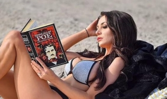 Courtney Stodden đẹp như tượng tạc trên bãi biển