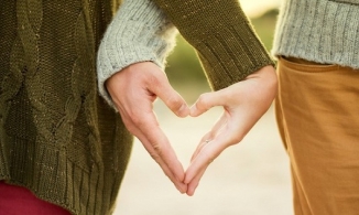 Tình yêu là gì? Quan điểm và định nghĩa về tình yêu