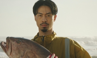 Đen Vâu lần đầu kể về mẹ: Mẹ từng làm ruộng, bán trái cây vỉa hè, đóng chai ở xưởng