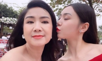 NSND Thu Hà U55 nhìn như chị em với Quỳnh Kool