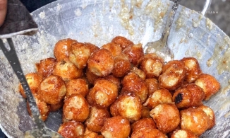 Bánh rán nóng, cái ăn chơi thú tao nhã của ngày Thu Hà Nội