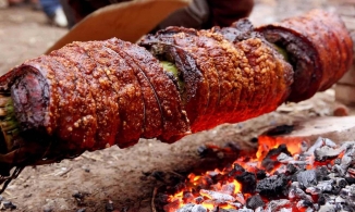 Thịt quay đòn, đặc sản ngon khó cưỡng của làng cổ Đường Lâm