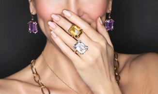 Người mẫu bàn tay, kiếm hơn trăm triệu mỗi giờ làm việc