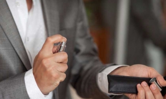 7 món quà thời trang lãng mạn cho chàng dịp Valentine 2021