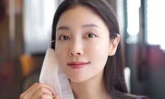 Blogger Hàn Quốc 42 tuổi tiết lộ bí quyết trẻ mãi không già