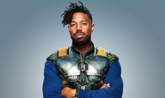 Harry Style là một trong số 5 sao nam Hollywood có gu thời trang cá tính