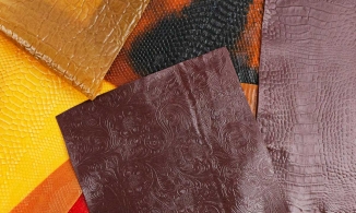 Chất liệu thay thế da từ vỏ hải sản và bã cà phê từ nhà thiết kế người Việt