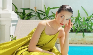 Muốn mặc váy vừa sexy vừa sang chảnh thì tham khảo ngay thời trang của hoa hậu Phương Khánh