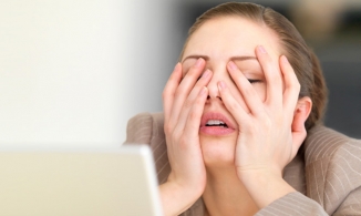 Bạn có thể tăng cân trong lúc làm việc vì stress