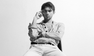 Nhà thiết kế Haute Couture trẻ nhất của làng thới trang thế giới