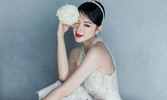 Angela Phương Trinh tái xuất Vbiz với bộ ảnh kín đáo, xinh đẹp diễm lệ