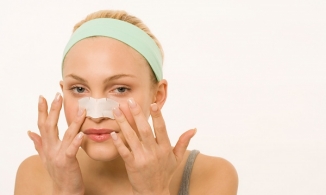 5 thói quen skincare cần thay đổi sau khi nâng mũi để tránh vẹo, lệch