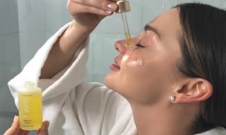 Dầu dưỡng da mặt có thể thay thế kem dưỡng ẩm không?