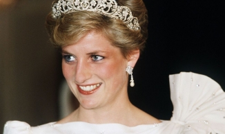 Cảm hứng làm đẹp từ cố công nương Diana: Không thể thiếu má hồng, hạn chế ăn thịt đỏ