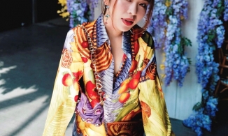 Học 'thím' Phương Letsplaymakeup diện đồ công sở sang chảnh