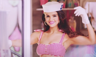 Soi gu thời trang vintage của Selena Gomez trong MV Ice Cream 