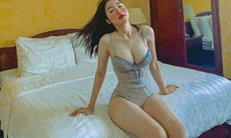 Thời trang sao: Elly Trần khoe body bốc lửa vạn người mê nhưng khuôn mặt mới gây chú ý