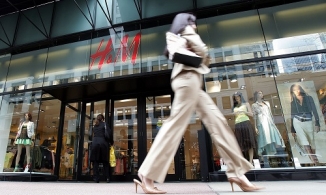 Thời trang mì ăn liền gói trọn cả chiều dài lịch sử