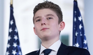 'Thủ khoa ngành đầu thai' Barron Trump và 4 năm định hình dấu ấn thời trang