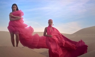 Nắm vững 4 mẹo chọn màu trang phục cho các cô nàng da ngăm